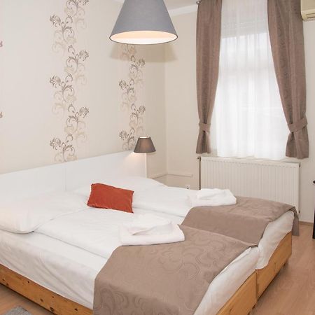 Bed and Breakfast Astoria Panzió Hévíz Exterior foto