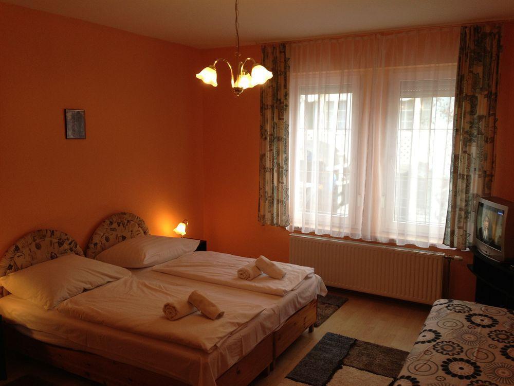 Bed and Breakfast Astoria Panzió Hévíz Exterior foto