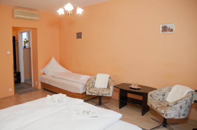 Bed and Breakfast Astoria Panzió Hévíz Exterior foto