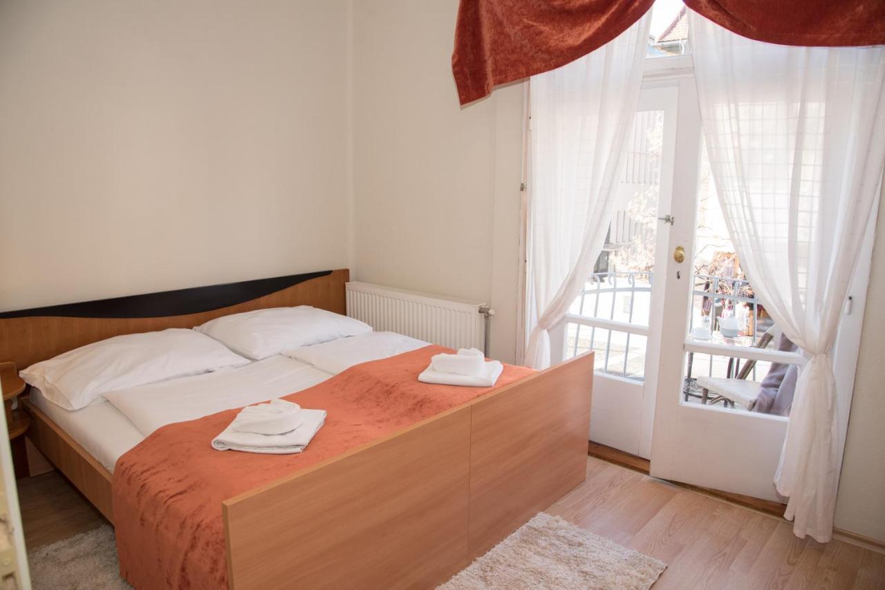 Bed and Breakfast Astoria Panzió Hévíz Exterior foto